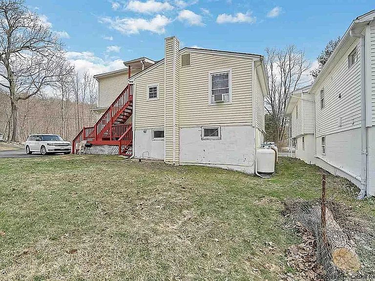 1st image of 149 Lewis Ln #C