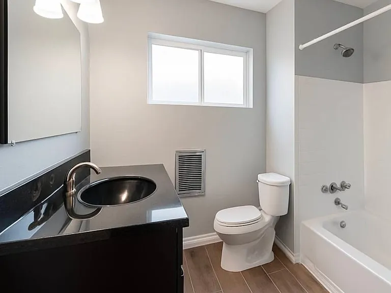 5448 Hermitage Ave #1 — Photo 9