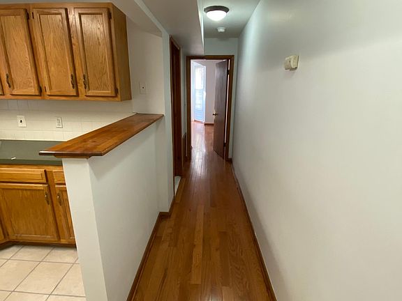 4th image of 4028 Market St #2R