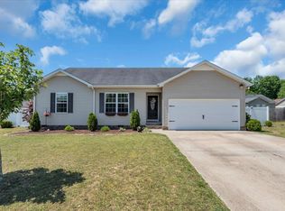 211 Williamsburg Cir, Tullahoma, TN 37388