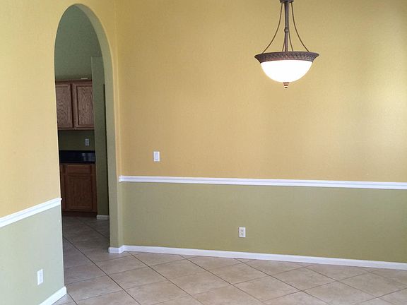 3rd image of 791 SW Dolores Av Avenue