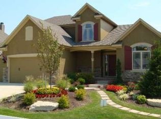 22552 Lincoln St, Spring Hill, KS 66083