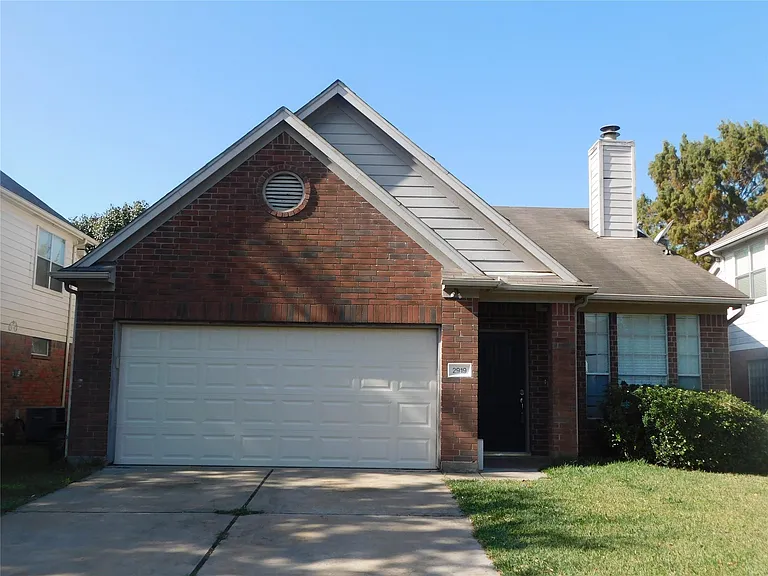 2919 Desert Oasis Ln — Photo 4