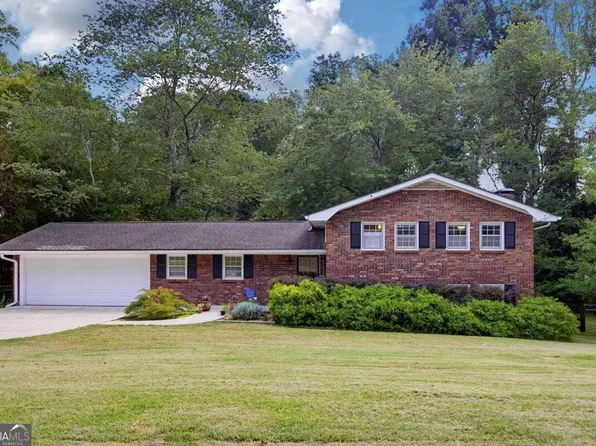 949 Tranquil Dr, Austell, GA 30106