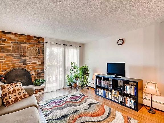 4th image of 1304 S Parker Rd APT 358