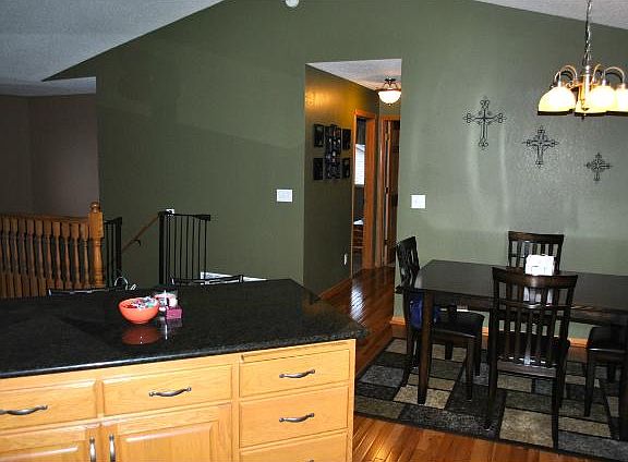 3rd image of 827 10th St S