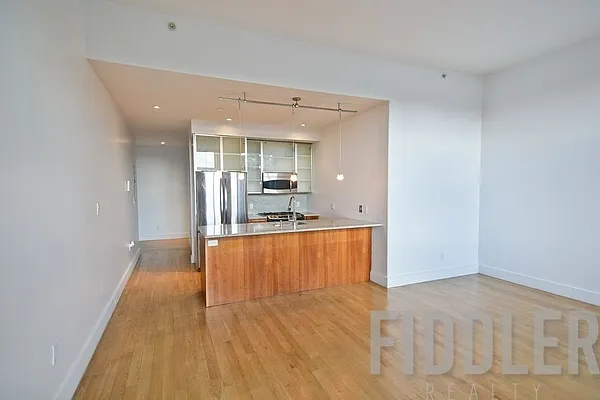 Rented by Fiddler Realty | media 14