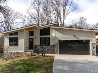 725 Rhododendron Ave, Black Mountain, NC 28711