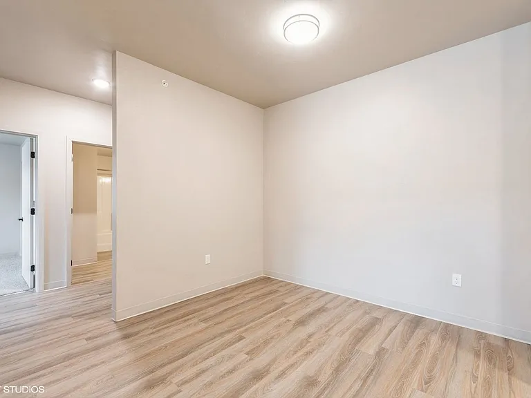 1920 Jefferson Blvd #207-C — Photo 9