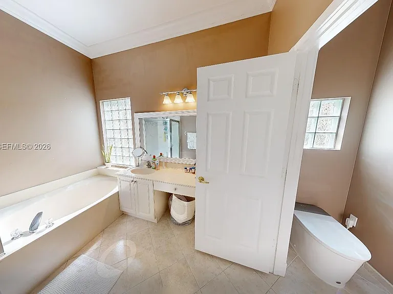 9640 Wyeth Ct — Photo 26