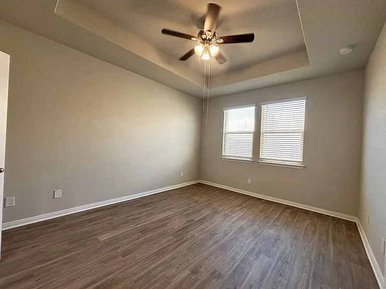 330 Caleb Ct — Photo 11