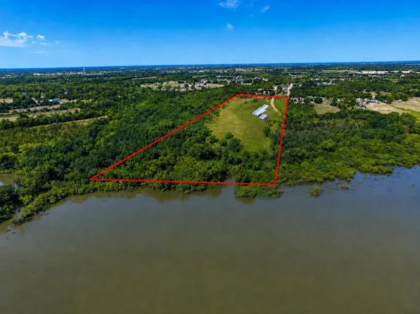 8275 Bay Dr, Quinlan, TX 75474