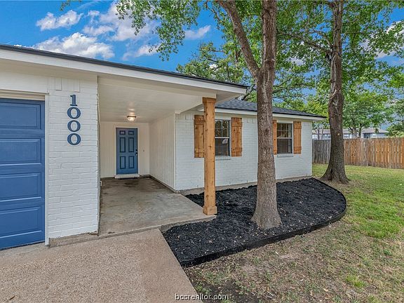 3rd image of 1000 Laredo Ct