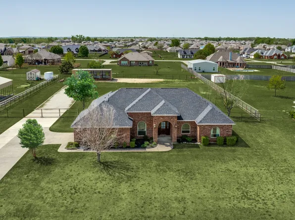 1656 Hearn Ln, Van Alstyne, TX 75495