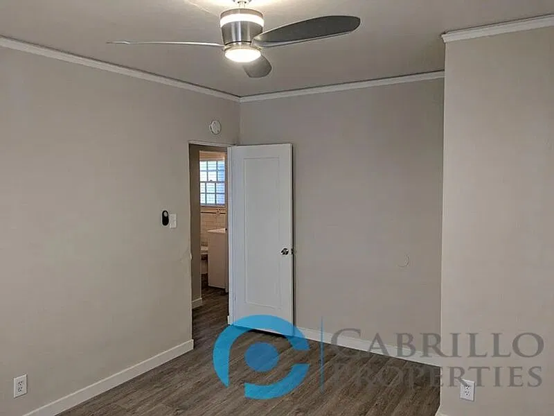 2 bed, 1.0 bath, $2,395 — Photo 3