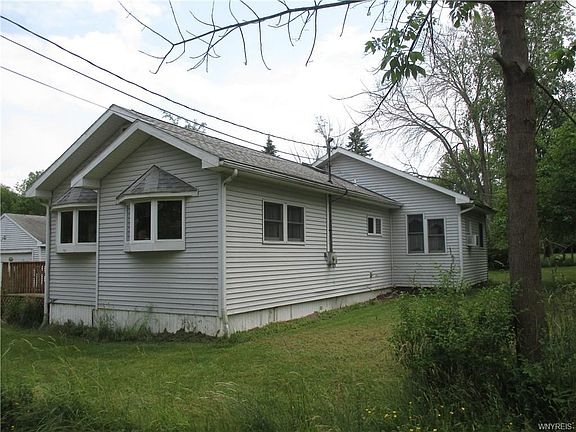 2nd image of 161 Humboldt Ave