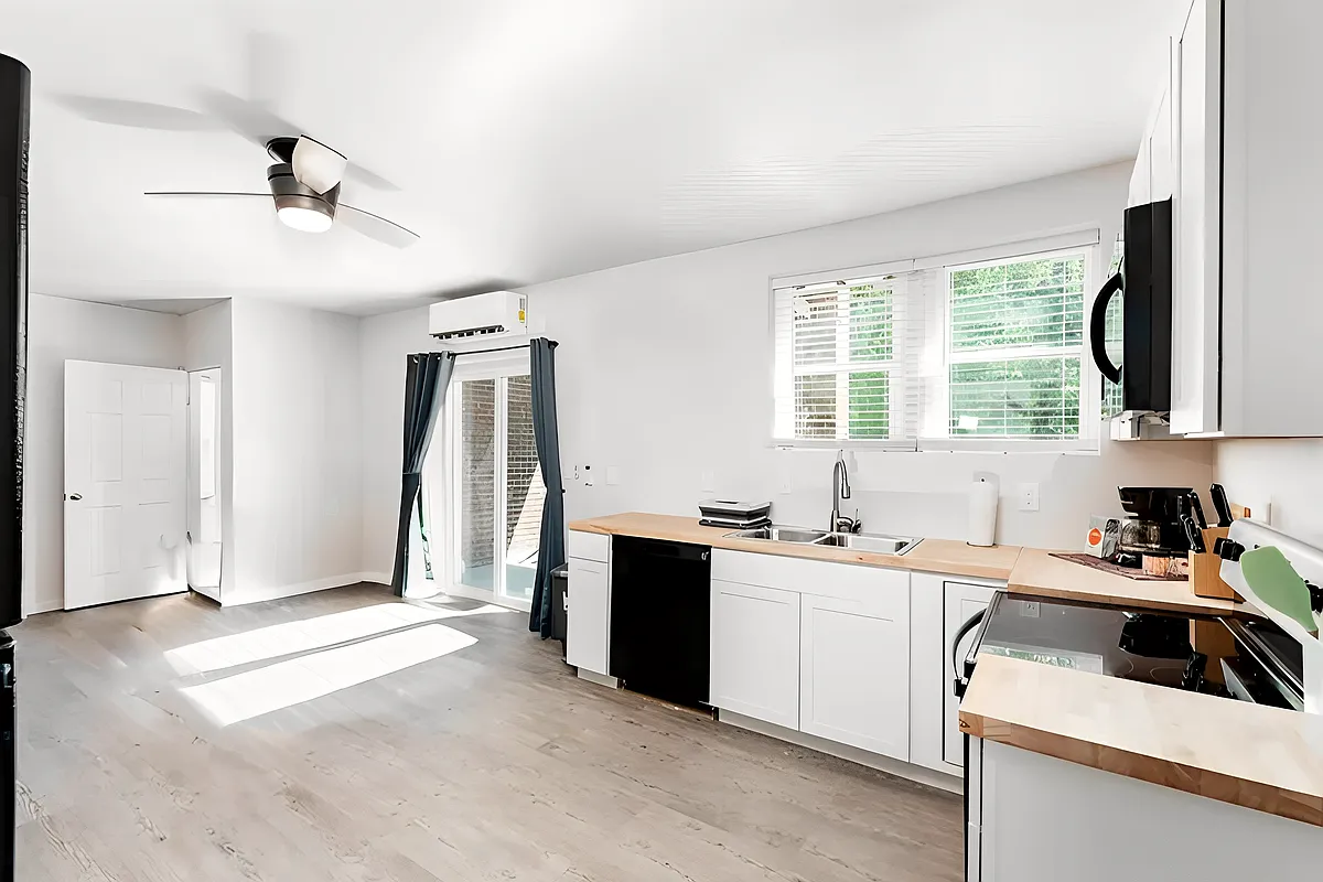 Floor plan 2 Bedroom 1 Bathroom with Balcony