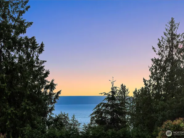 18230 88th Avenue W, Edmonds, WA 98026