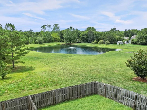 4032 Holly Villa Cir, Indian Trail, NC 28079