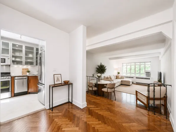 10 West 74th Street image 1 of 8