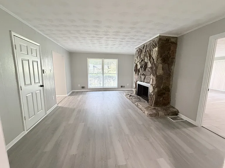 490 Tall Deer Dr — Photo 13