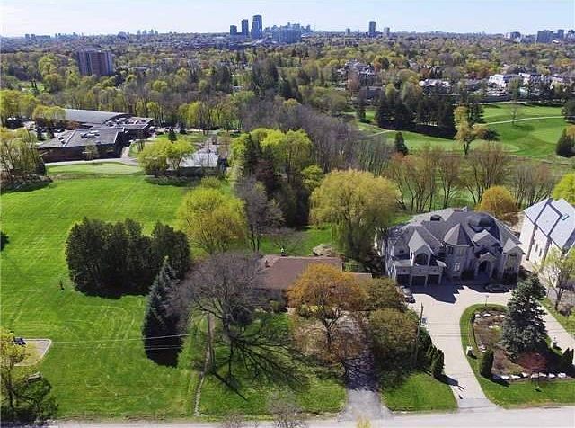 2nd image of 6 Riverside Blvd