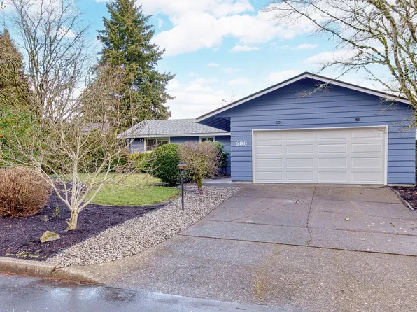688 SE 37th Ave, Hillsboro, OR 97123