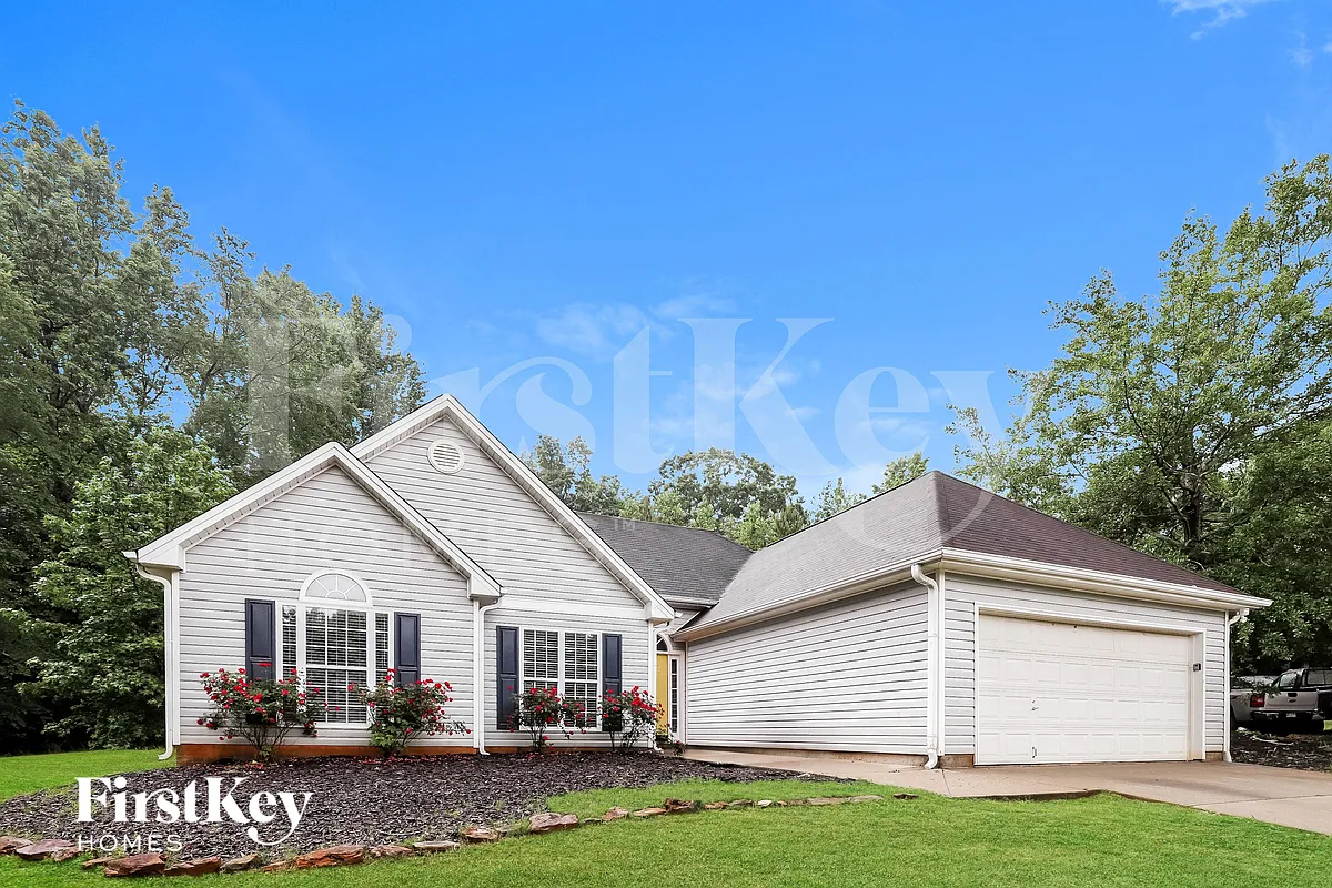Building Photo - 660 Rosebud Ln
