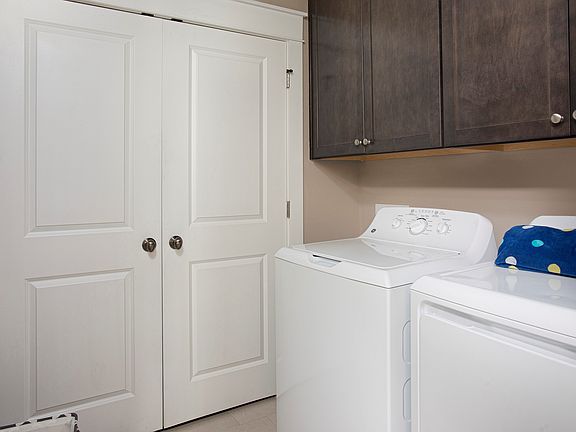 Convenient laundry room