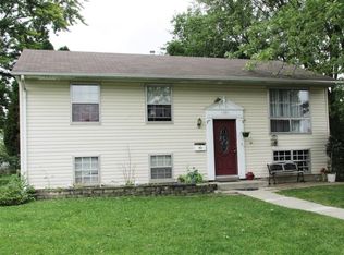 1305 Durham Dr, Aurora, IL 60506