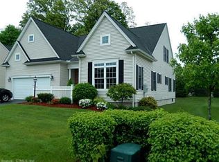 7 Wyndemere Ln #7, Windsor, CT 06095