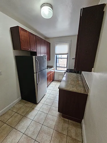 2106 33rd St #D5 Photo 1