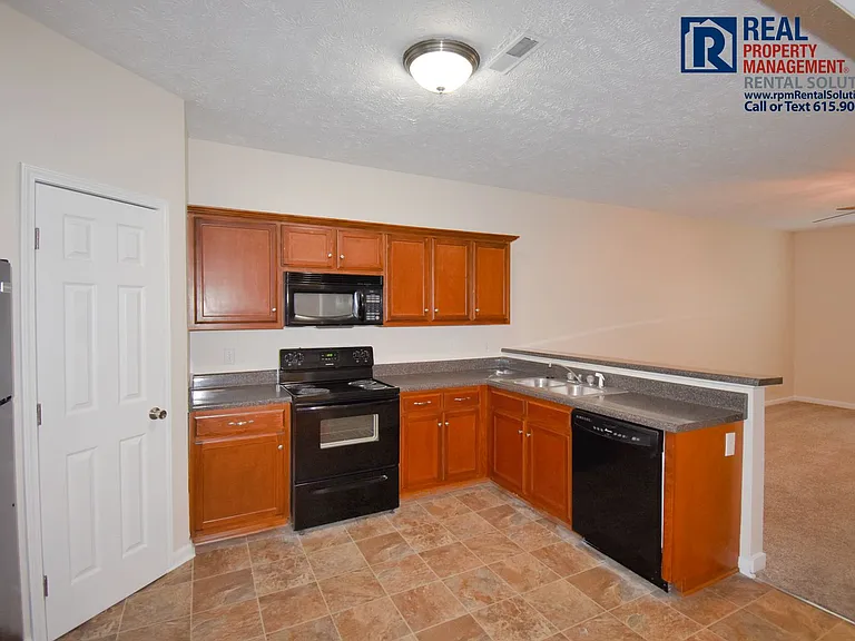 2533 New Holland Cir — Photo 6