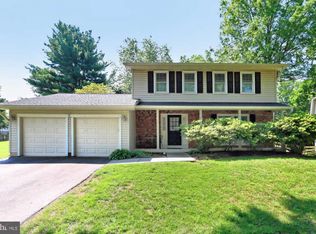 9827 Rand Dr, Burke, VA 22015