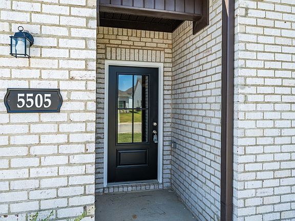 5th image of 5505 Blue Jay Cir