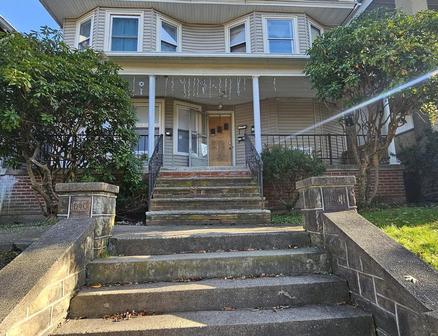 2 bed, 1.0 bath, 750 sqft, $1,150 — Photo 1