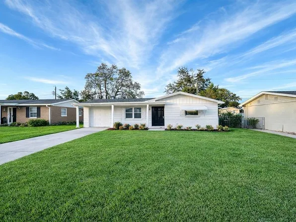 4313 Oak Bluff Ave, Holiday, FL 34691