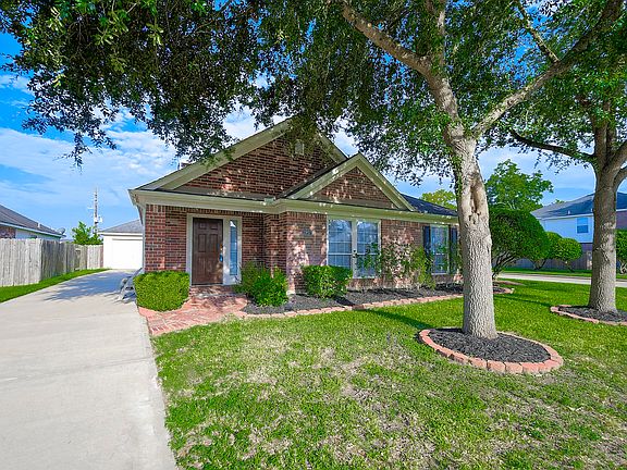 4th image of 3907 Carters Lake Dr