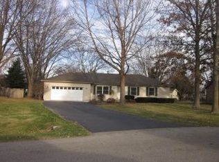 5018 Meadowlark Ct, Crystal Lake, IL 60012