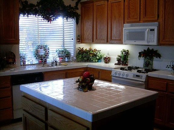 2nd image of 3000 Pembroke Cir