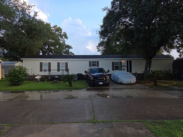 3300 Pine Ln