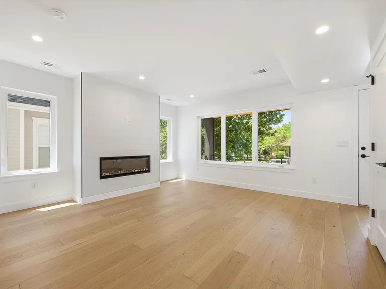 2452 S Marion St — Photo 7