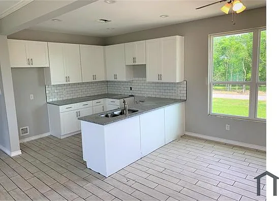 4221 Alvin St #B — Photo 3