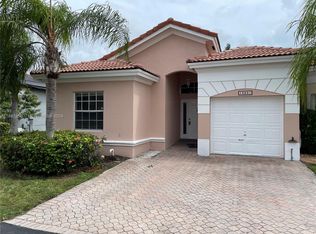 10201 SW 162nd Ct, Miami, FL 33196