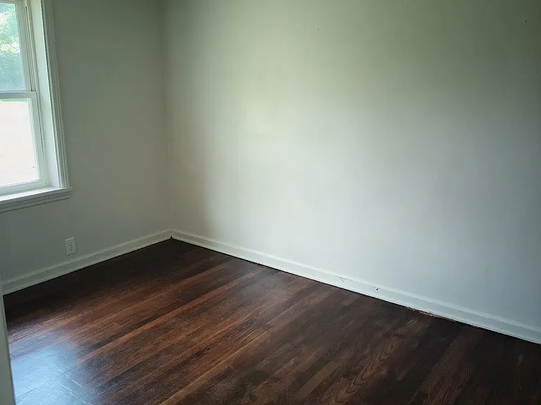 301 Jefferson St — Photo 6