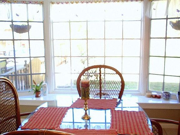 Eat-in kitchen with large bay window