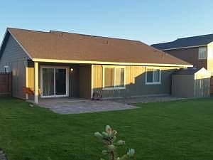Back Fenced Yard. Patio