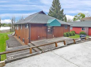 2260 Lakeview Dr, Brooklyn, MI 49230