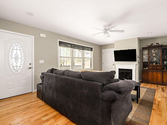 4th image of 266 Swift Run Rd