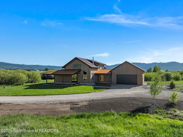 6322 Fox Springs Dr, Victor, ID 83455